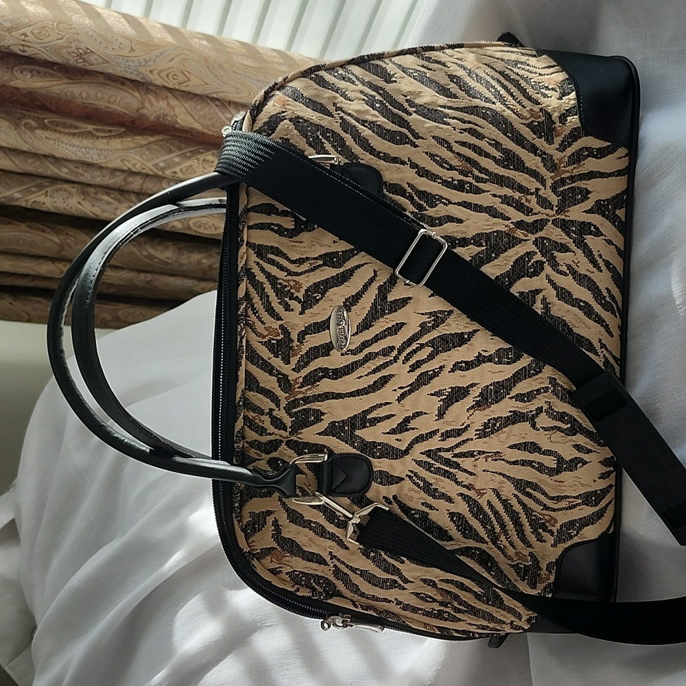 Travel Gear Ex Cond Animal Print Carry-On/Overnight Tote/Large Handbag, $45